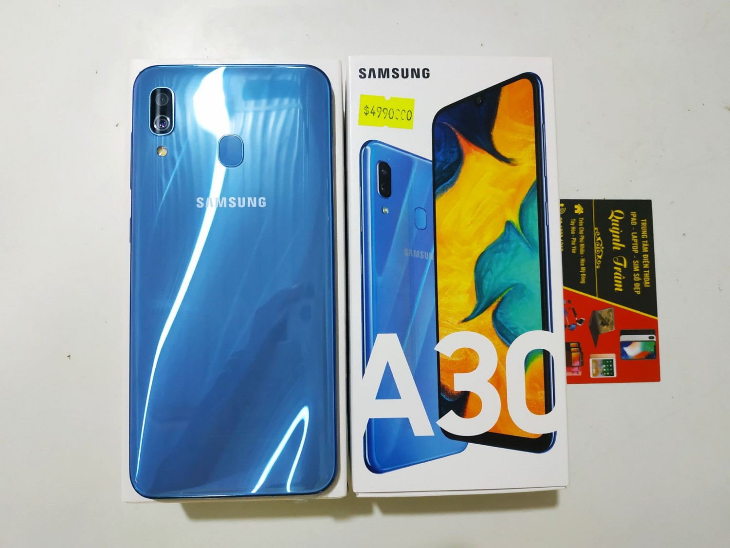 SAMSUNG GALAXY A30